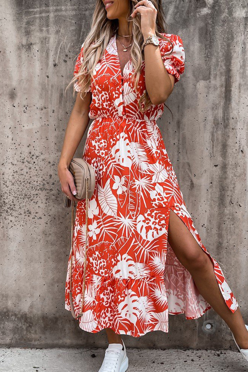 Georgia | Robe longue à fleurs et col en V