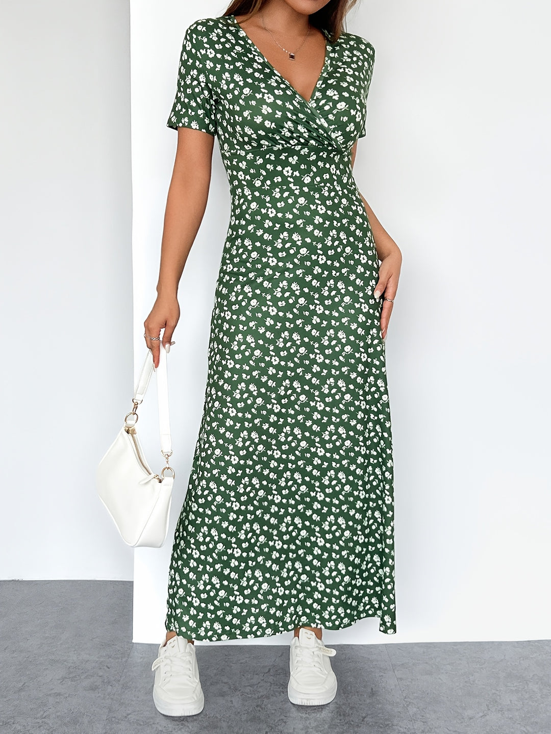 Céline | Robe Femme Tricot Floral Peplum