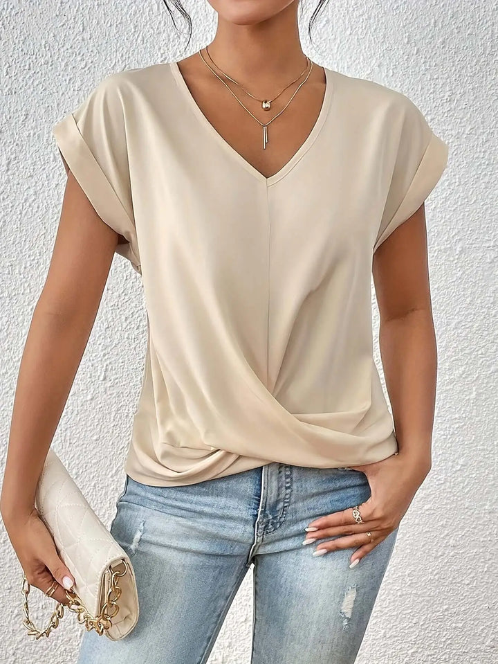 Cléo | T-shirt Doux et Élégant pour l’Été