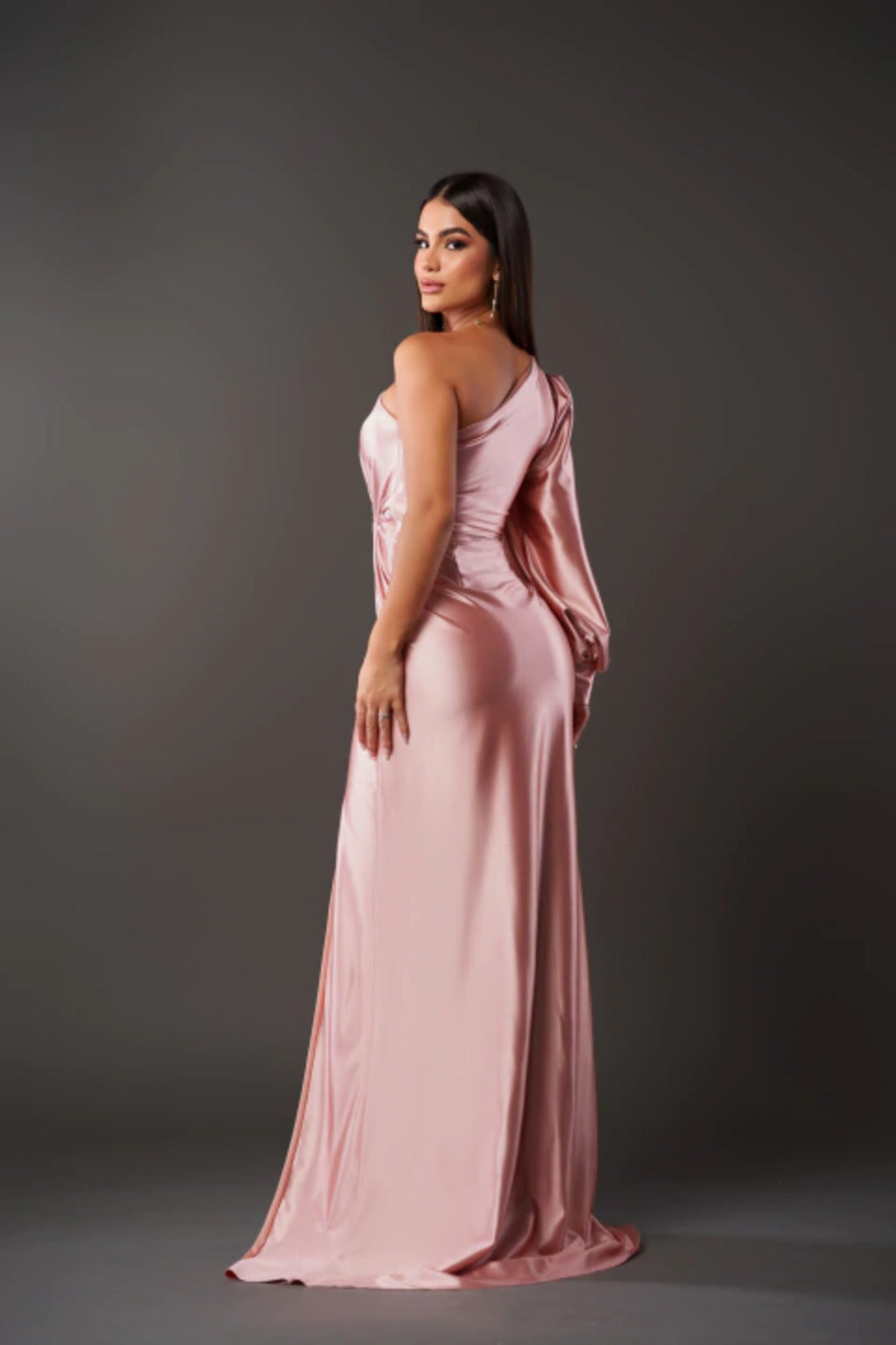 Eliana - Robe élégante avec finesse